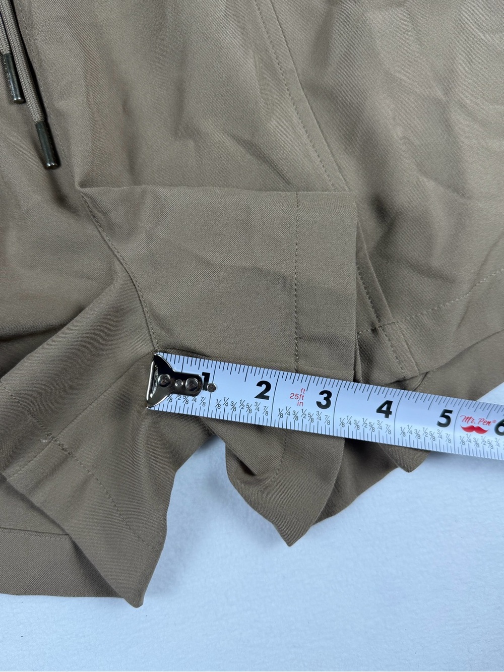 Varley Taupe Brown Drawstring Athletic Lounge Shorts Size Medium - Picture 8 of 8